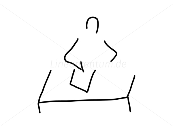 schreibende Person an Tisch mit Papier und Stift schreibende Person an Tisch mit Papier und Stift