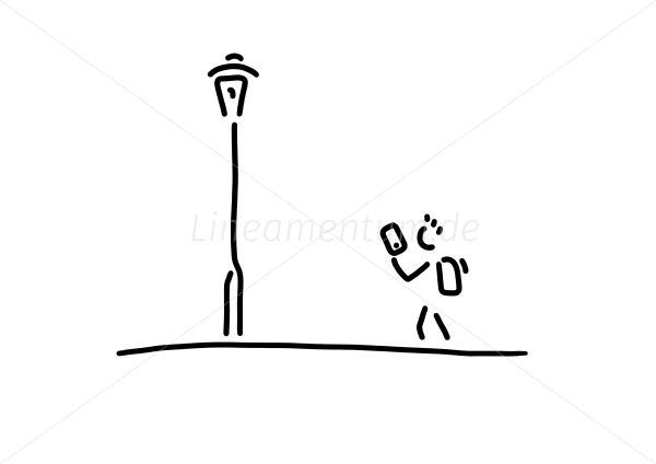 kleines kind mit smartphone handy unterwegs